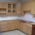 maple_shaker_kitchen_cabinet.jpg
