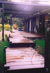 deck1 modern wood los angeles walkway